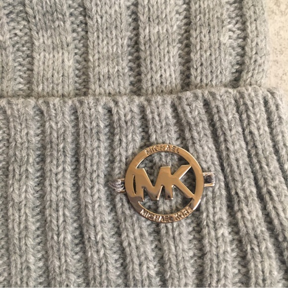 MICHAEL Michael Kors Pom Pom Beanie - Picture 3 of 5